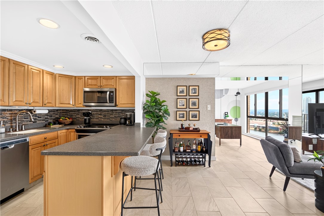 1000 Grandview Ave 904