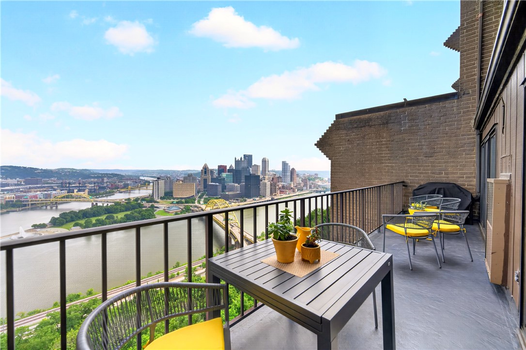 1000 Grandview Ave 904