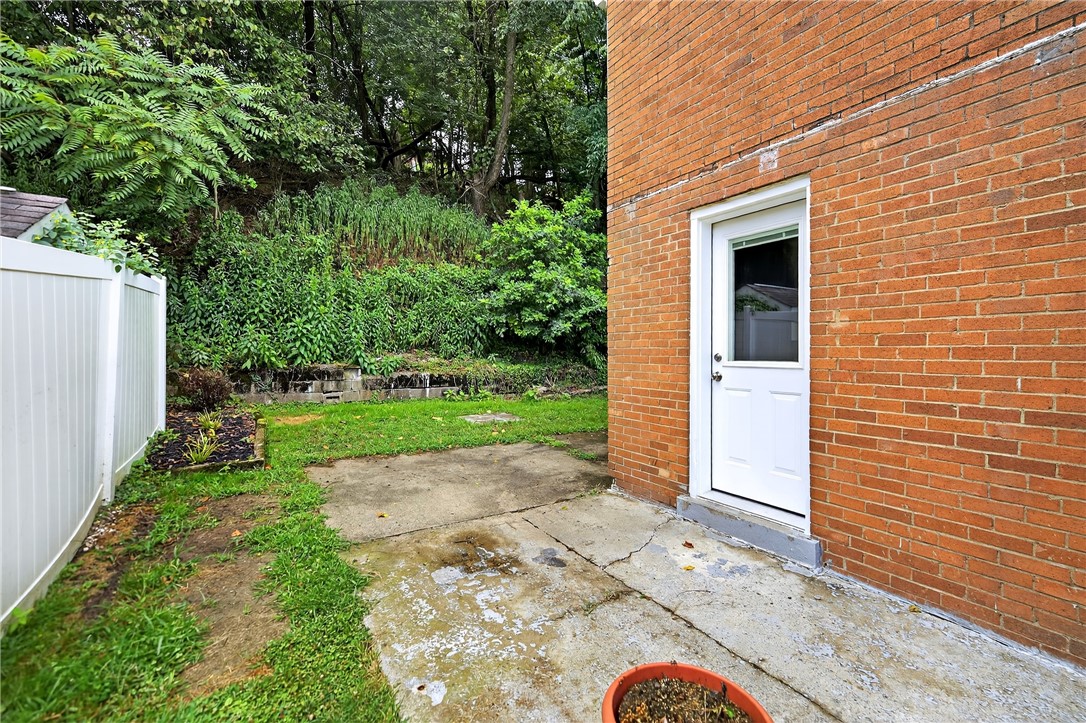 11400 Azalea Dr
