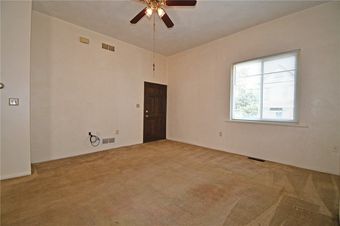 611 Lorenz Ave
