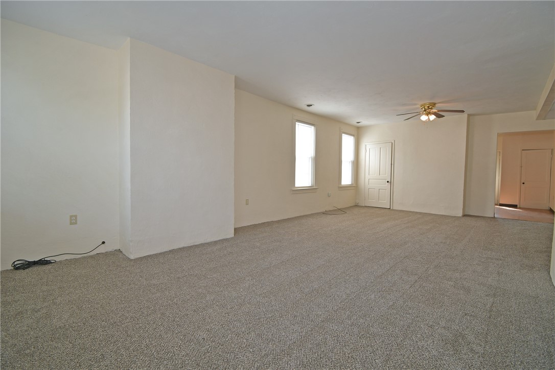 611 Lorenz Ave