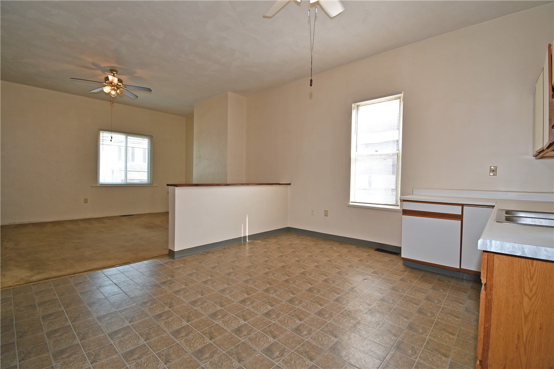 611 Lorenz Ave