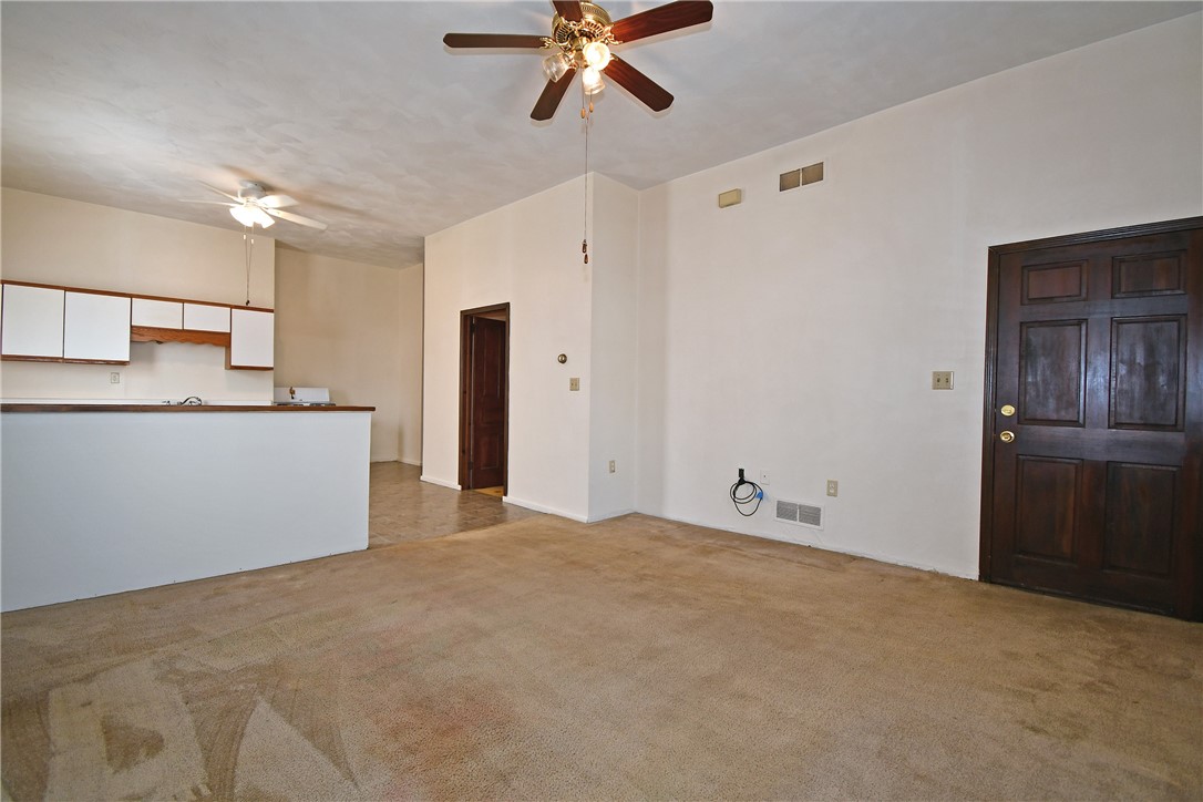 611 Lorenz Ave