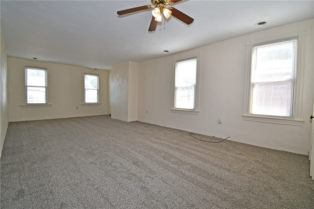 611 Lorenz Ave