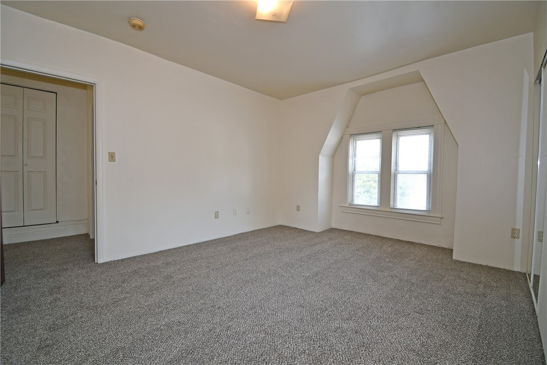 611 Lorenz Ave