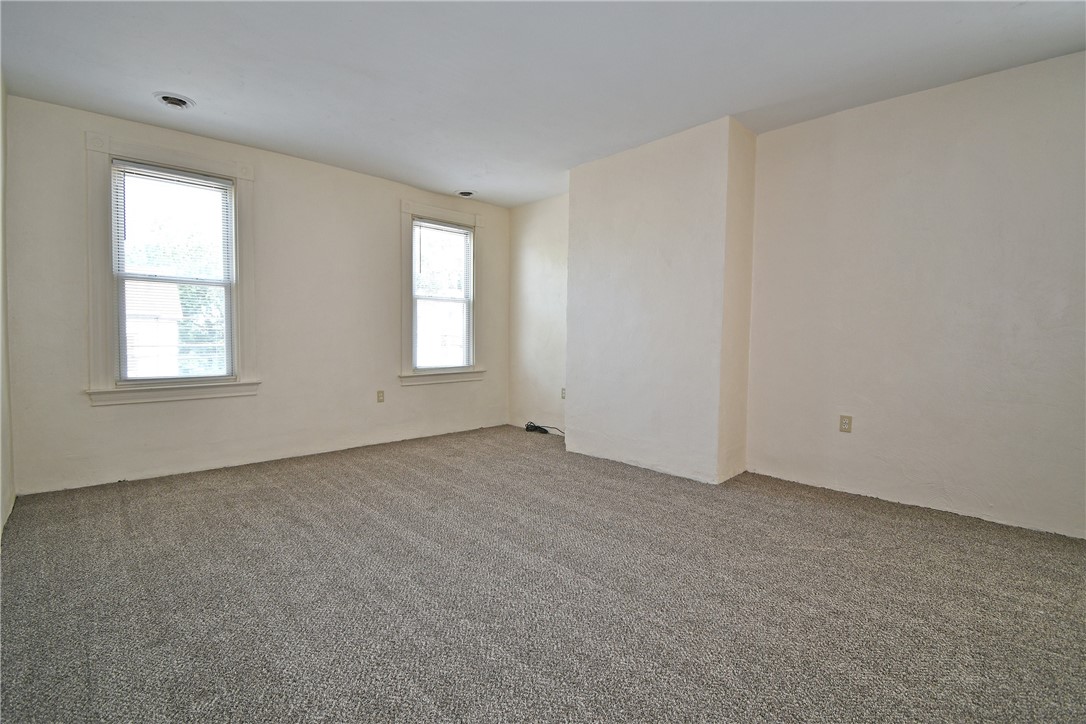 611 Lorenz Ave
