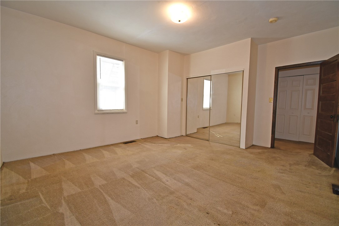 611 Lorenz Ave