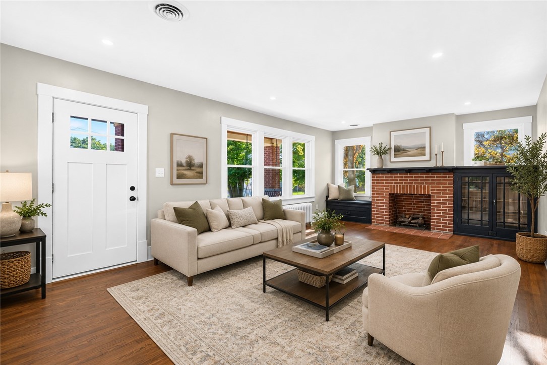 611 W Ingomar Rd