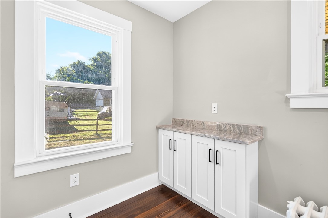 611 W Ingomar Rd