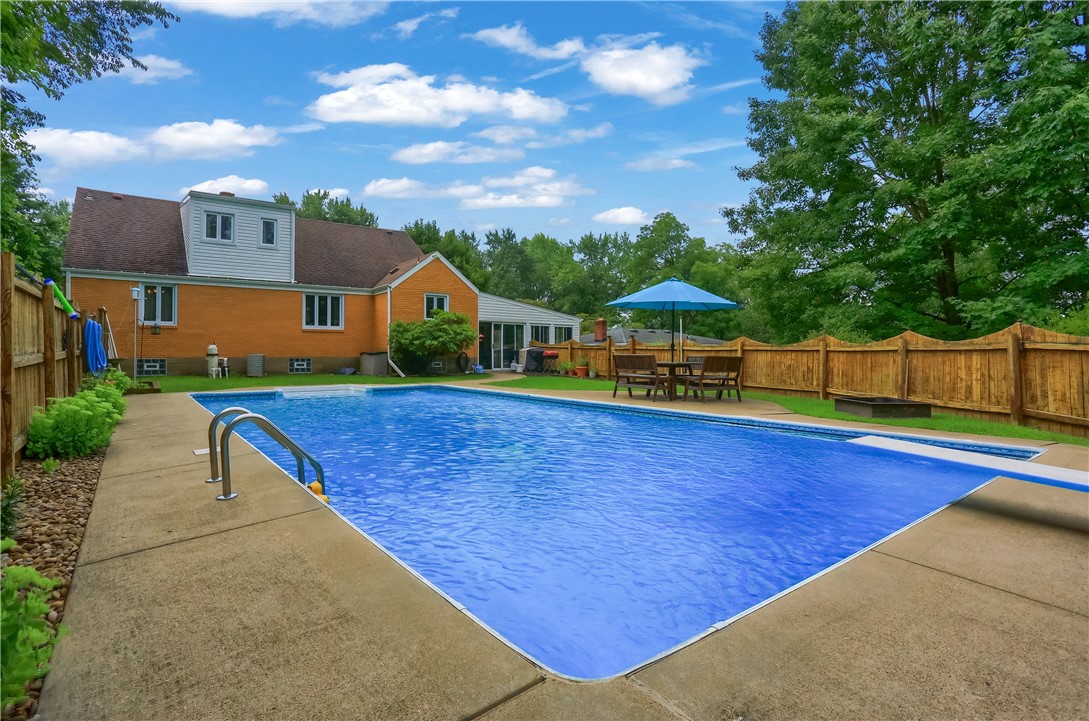2425 Clearview Drive