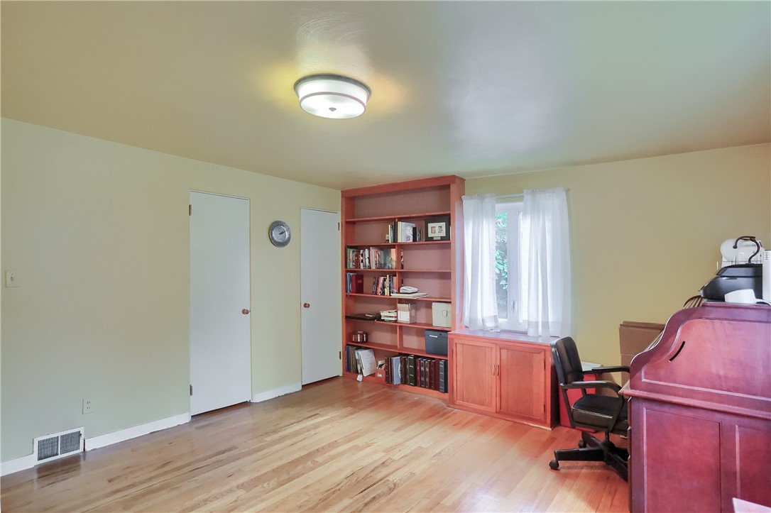 2425 Clearview Drive