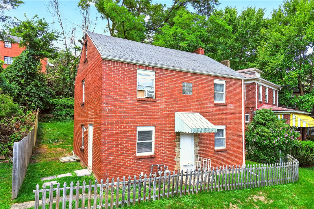 1629 Laketon Rd 1627