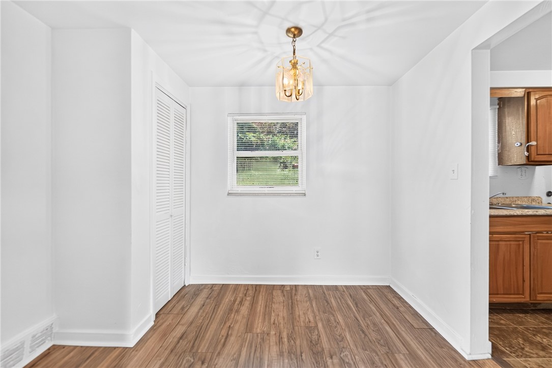 1629 Laketon Rd 1627