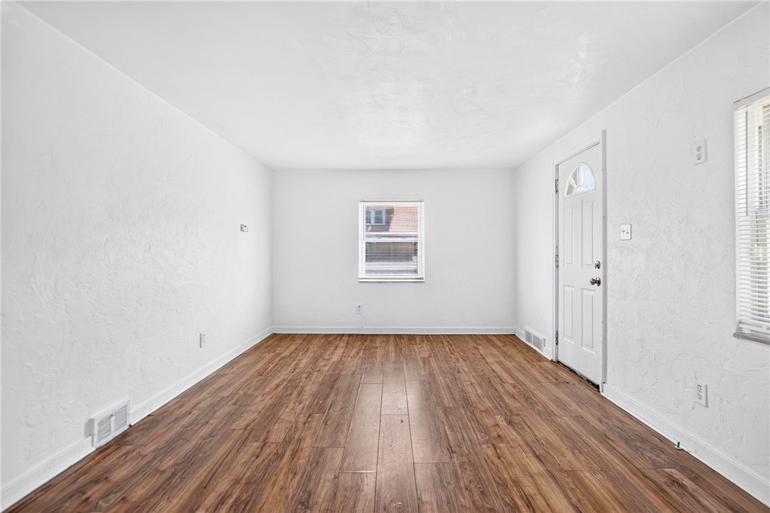 1629 Laketon Rd 1627