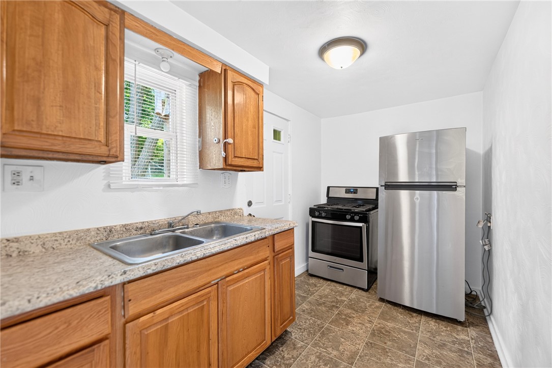1629 Laketon Rd