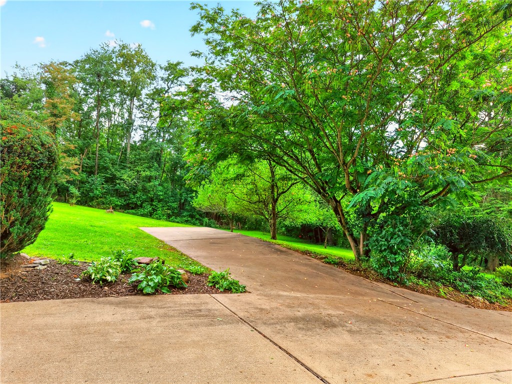 224 Bowman Rd