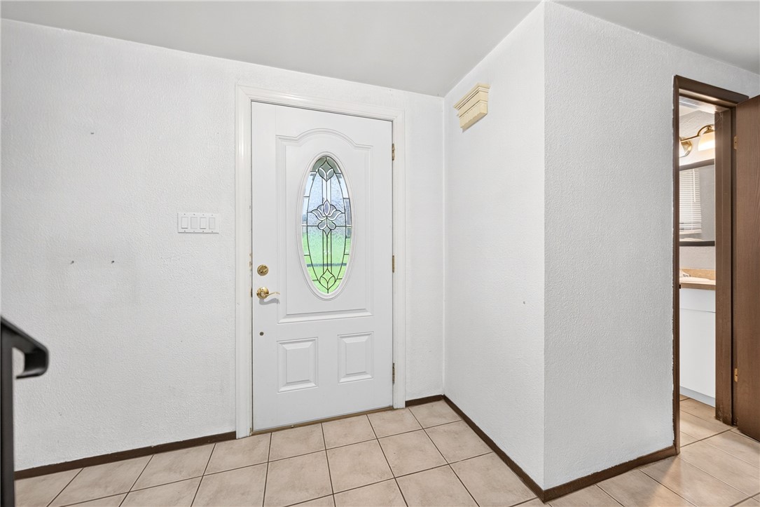 214 Highlander Heights Dr
