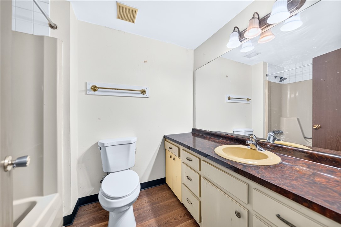 214 Highlander Heights Dr