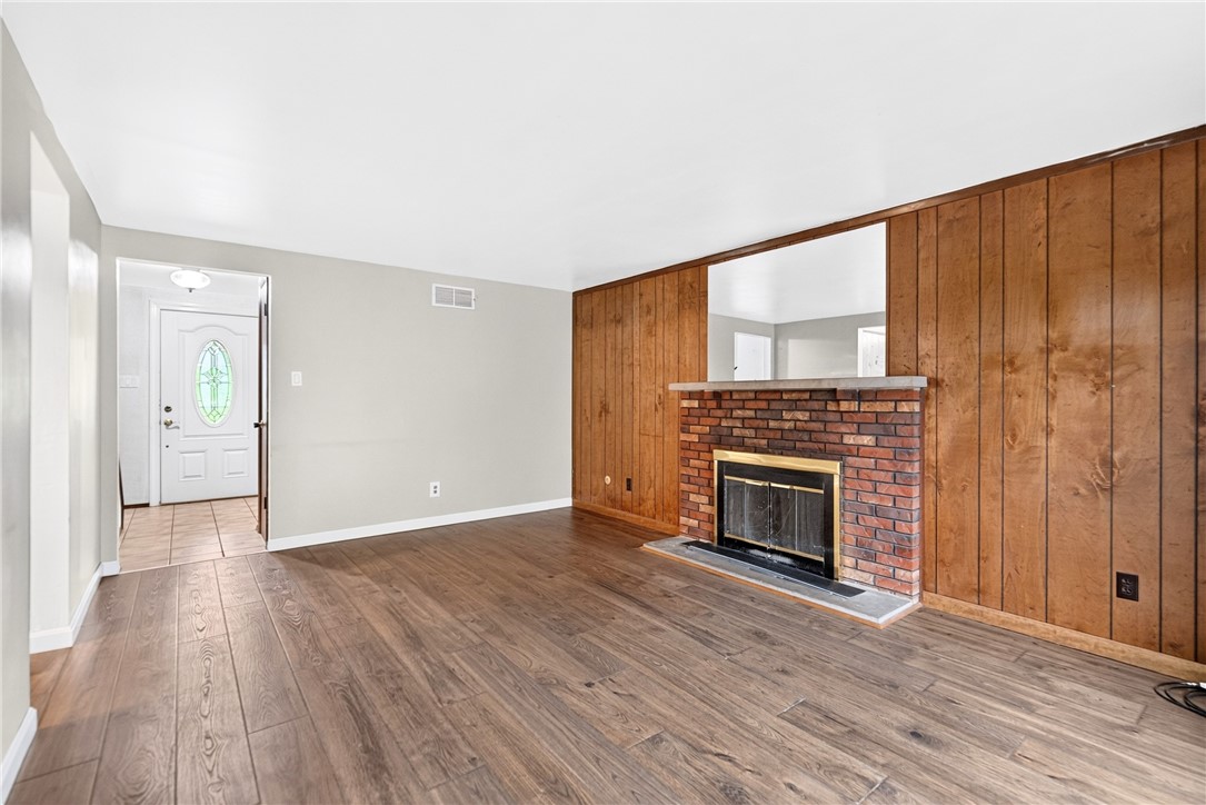 214 Highlander Heights Dr