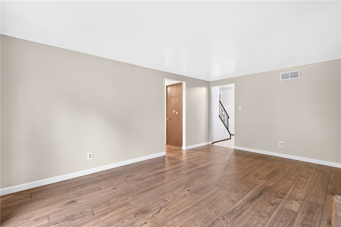 214 Highlander Heights Dr