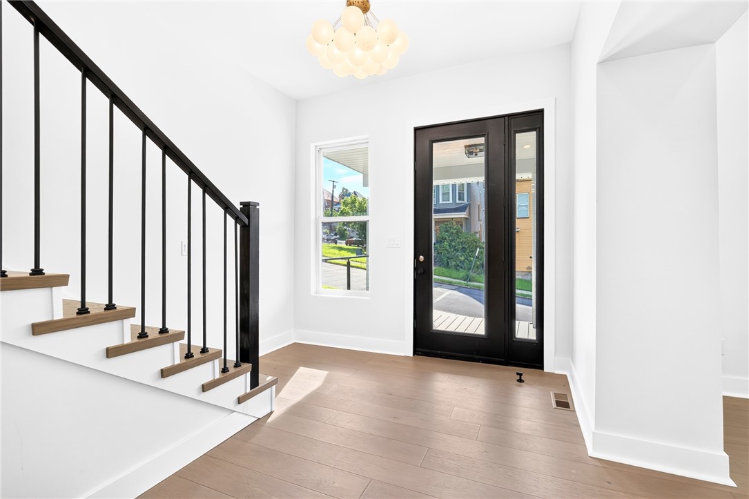 309 Fisk Ave