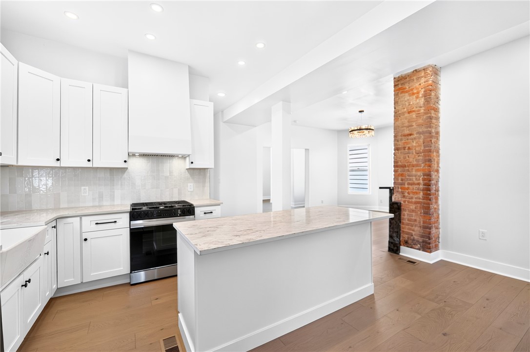 309 Fisk Ave