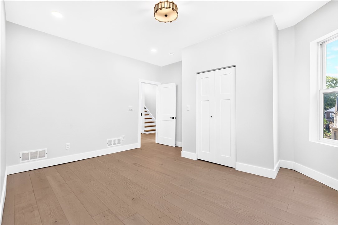 309 Fisk Ave