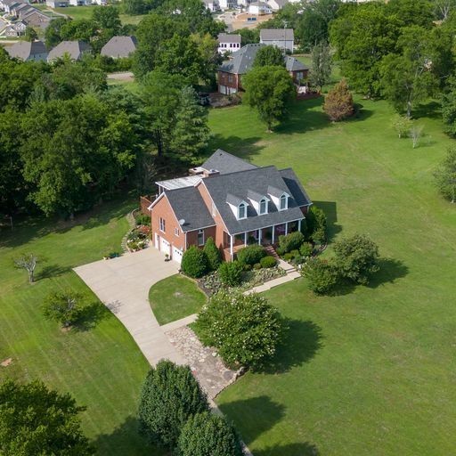 1010 Heritage Woods Dr
