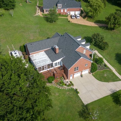 1010 Heritage Woods Dr