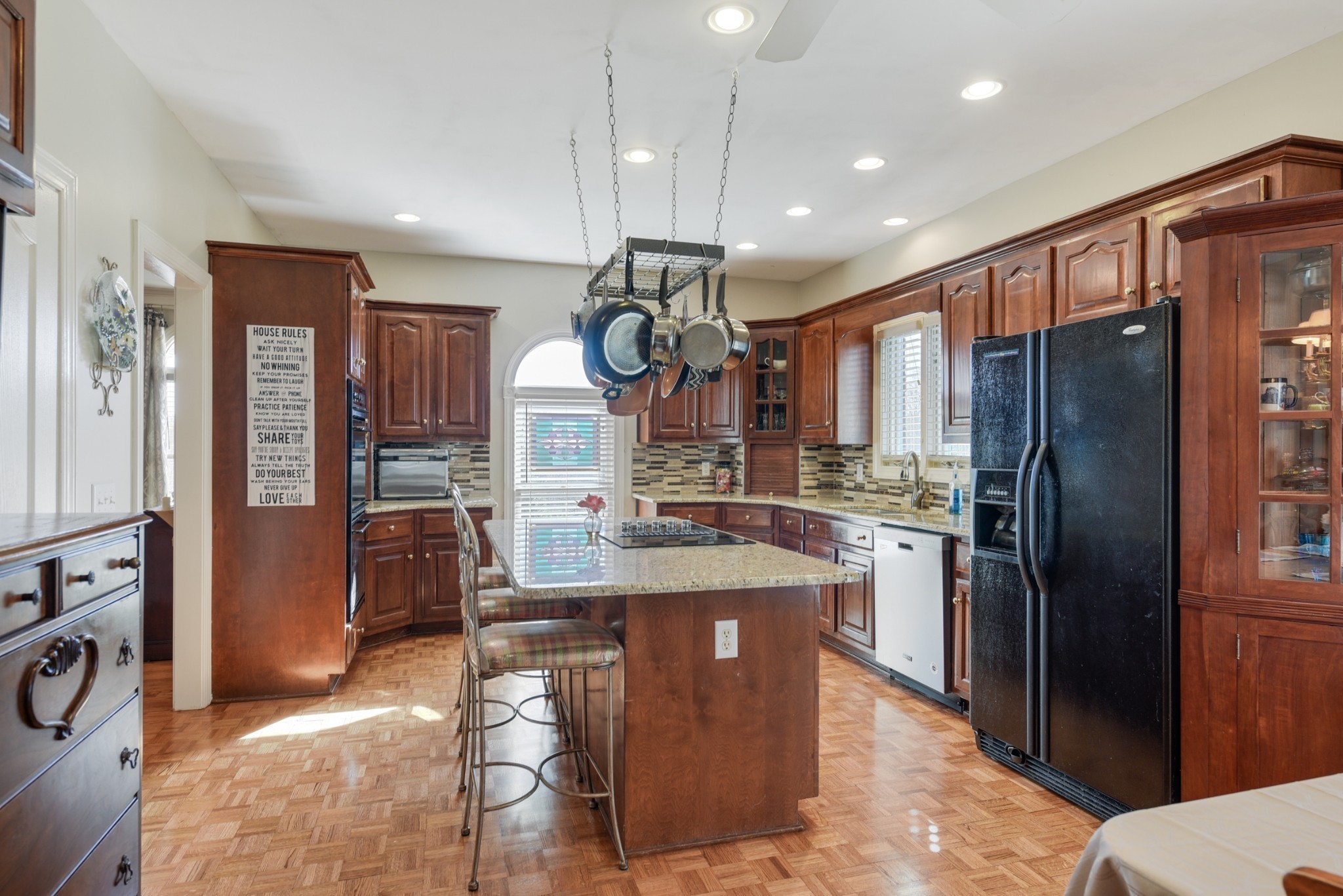 1010 Heritage Woods Dr