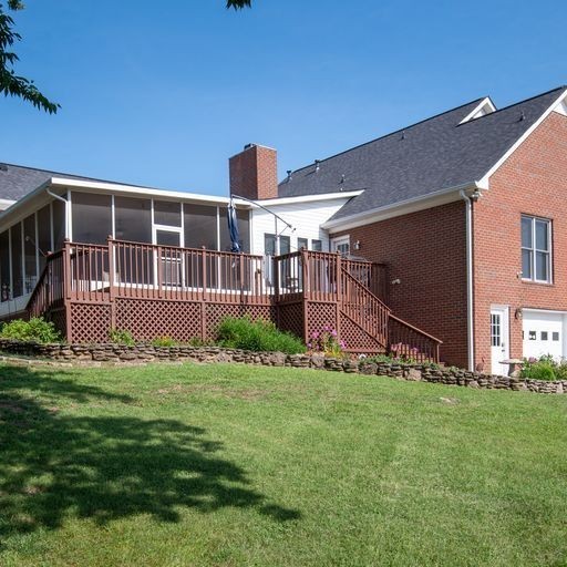 1010 Heritage Woods Dr