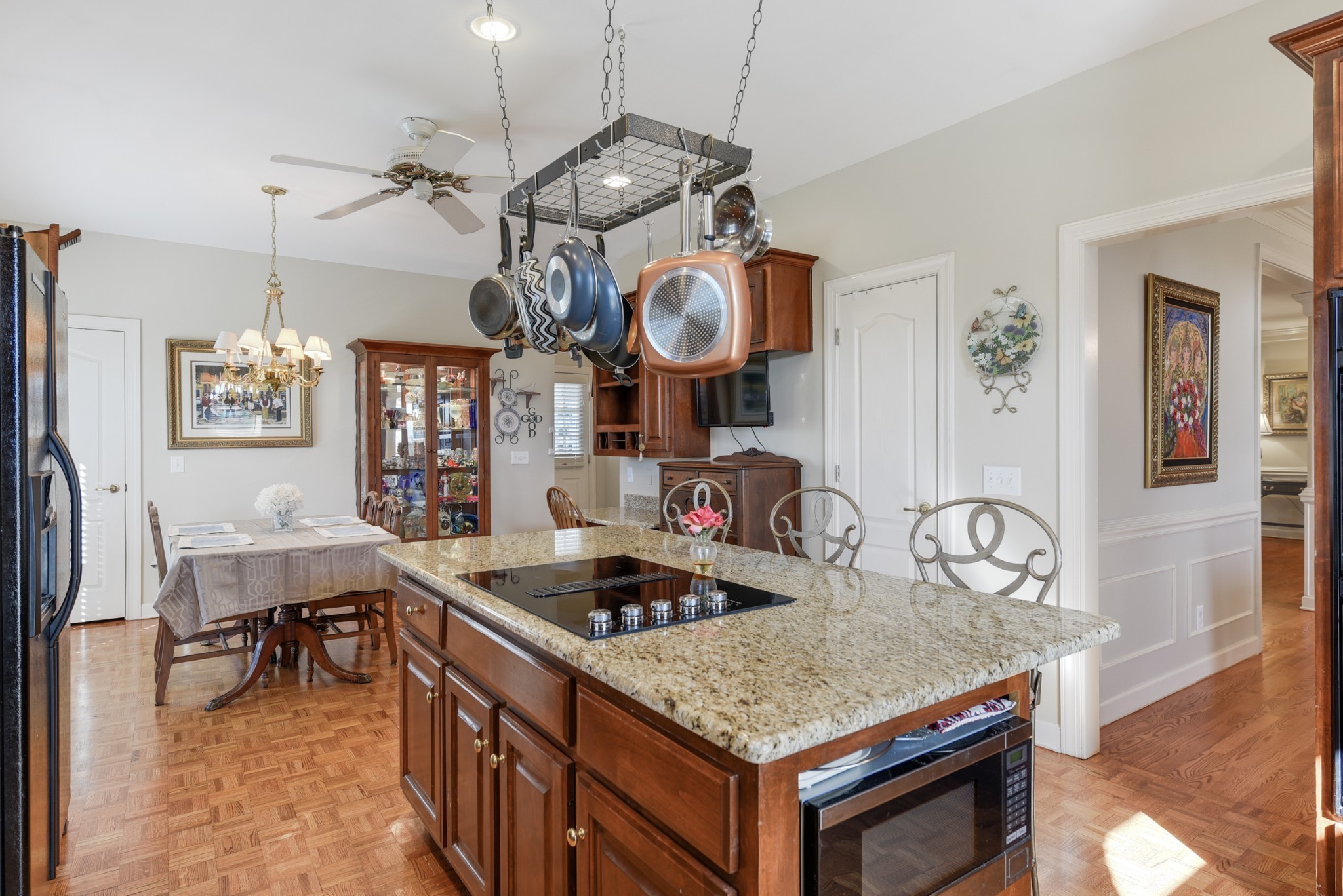 1010 Heritage Woods Dr