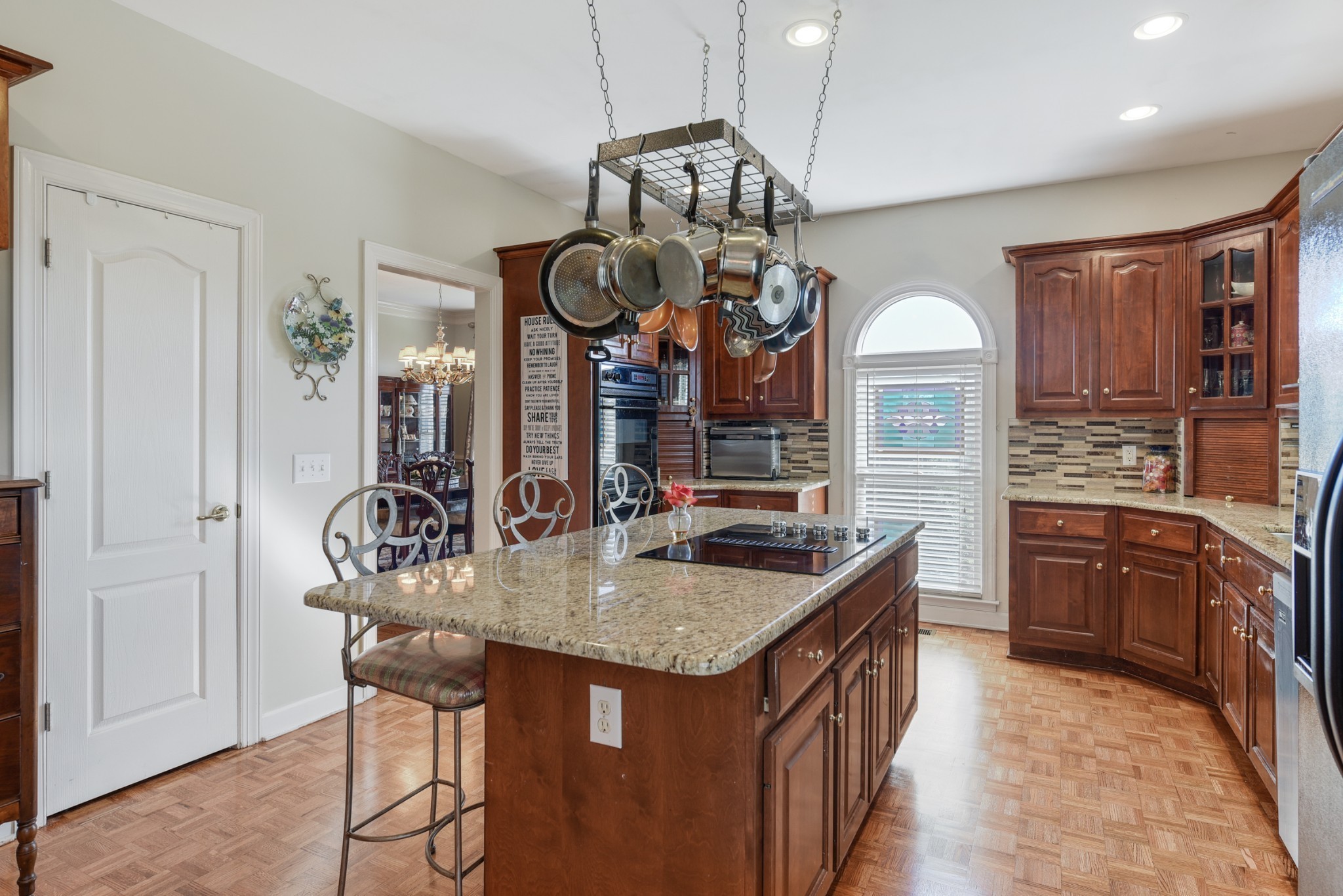 1010 Heritage Woods Dr