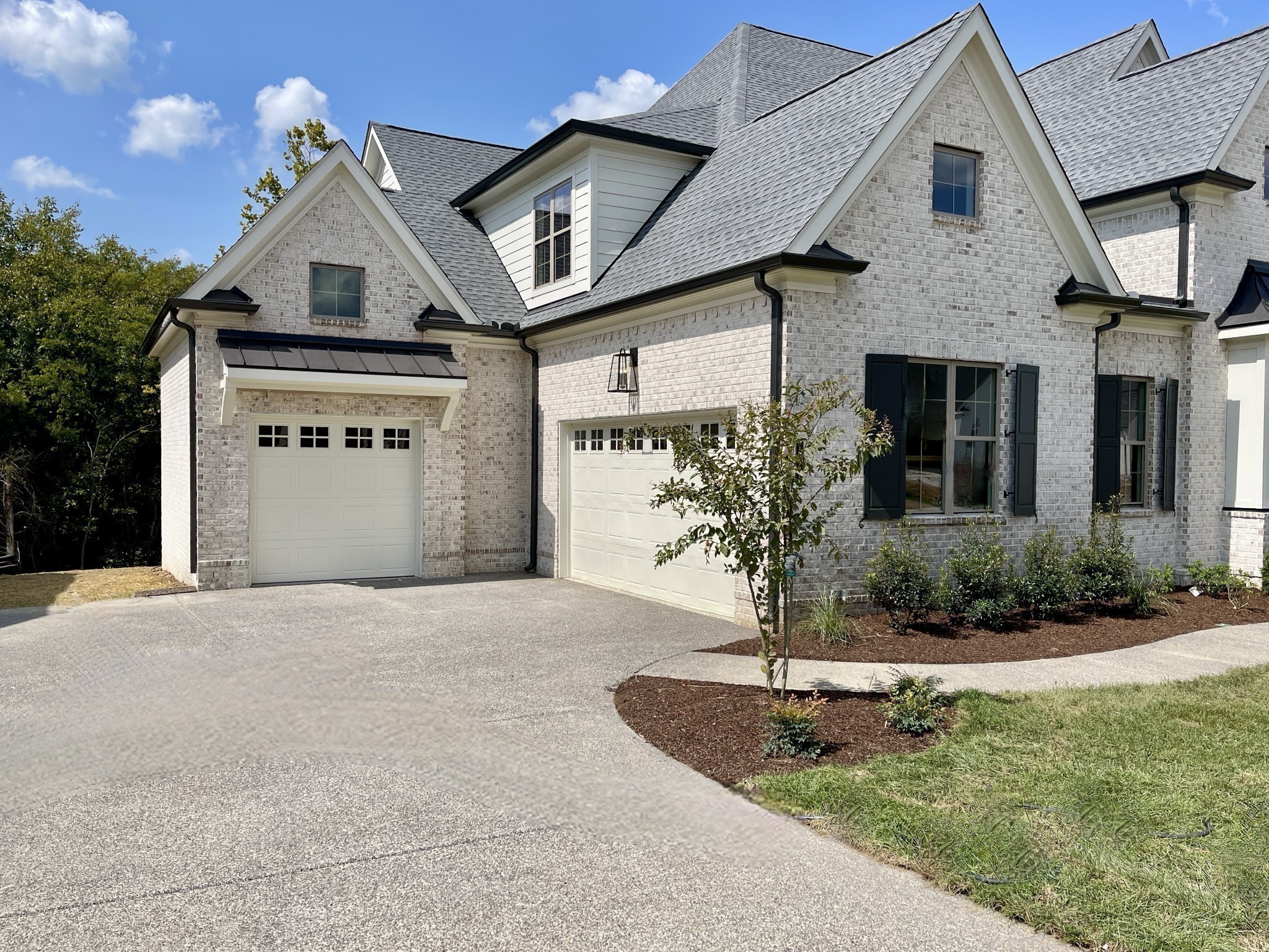 1009 PASADENA DR