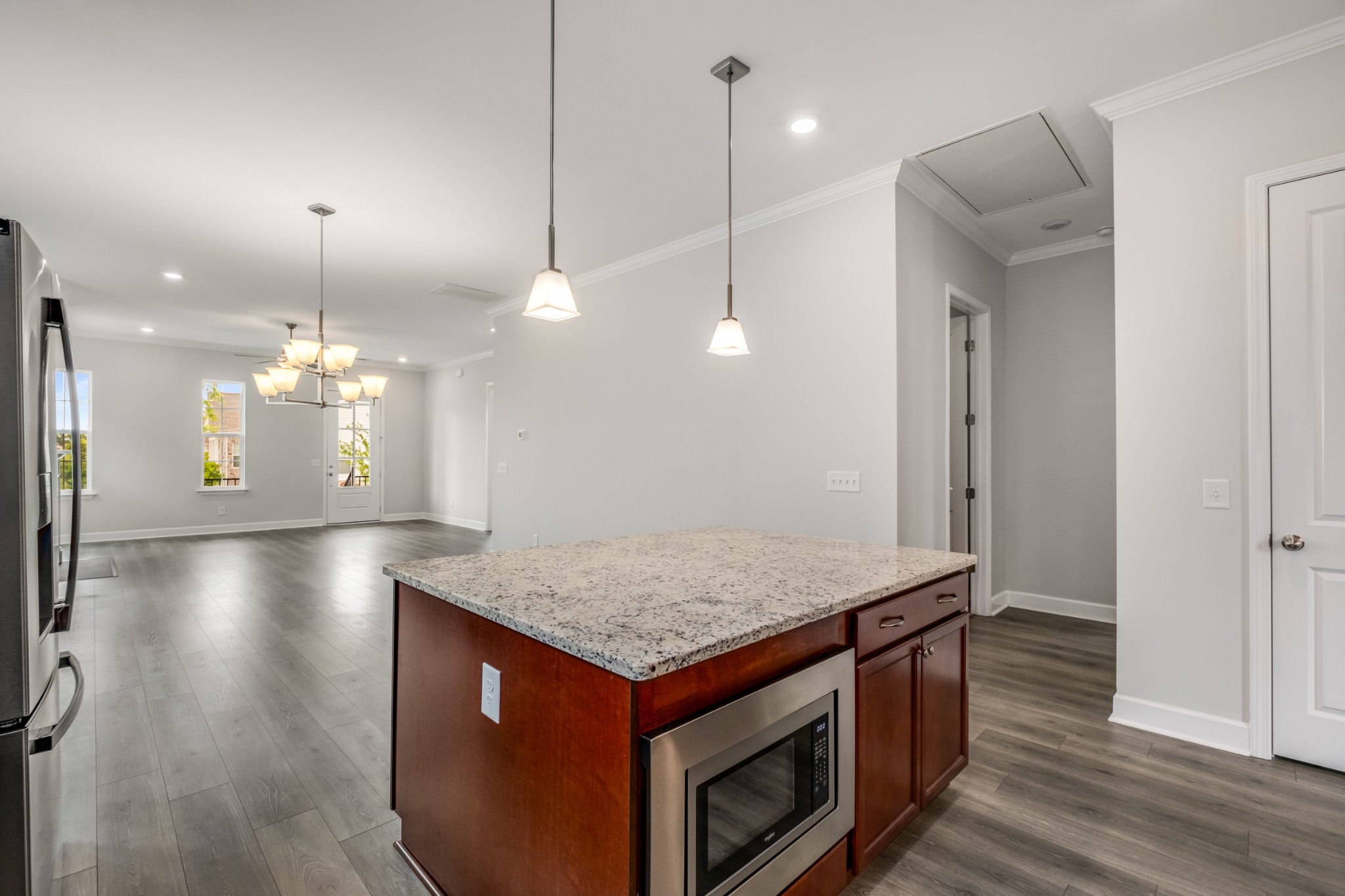 2053 Kirkwall Dr
