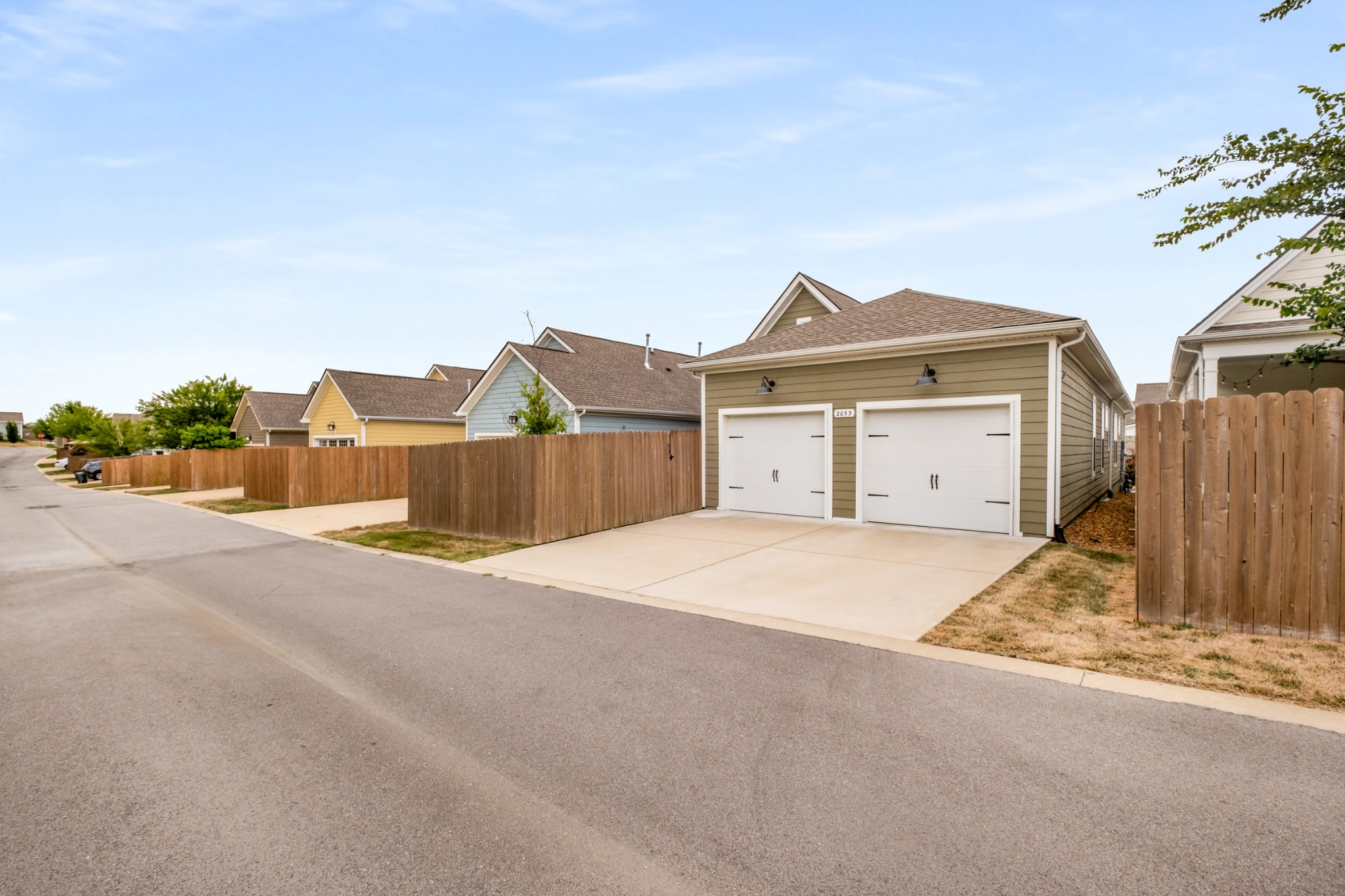 2053 Kirkwall Dr