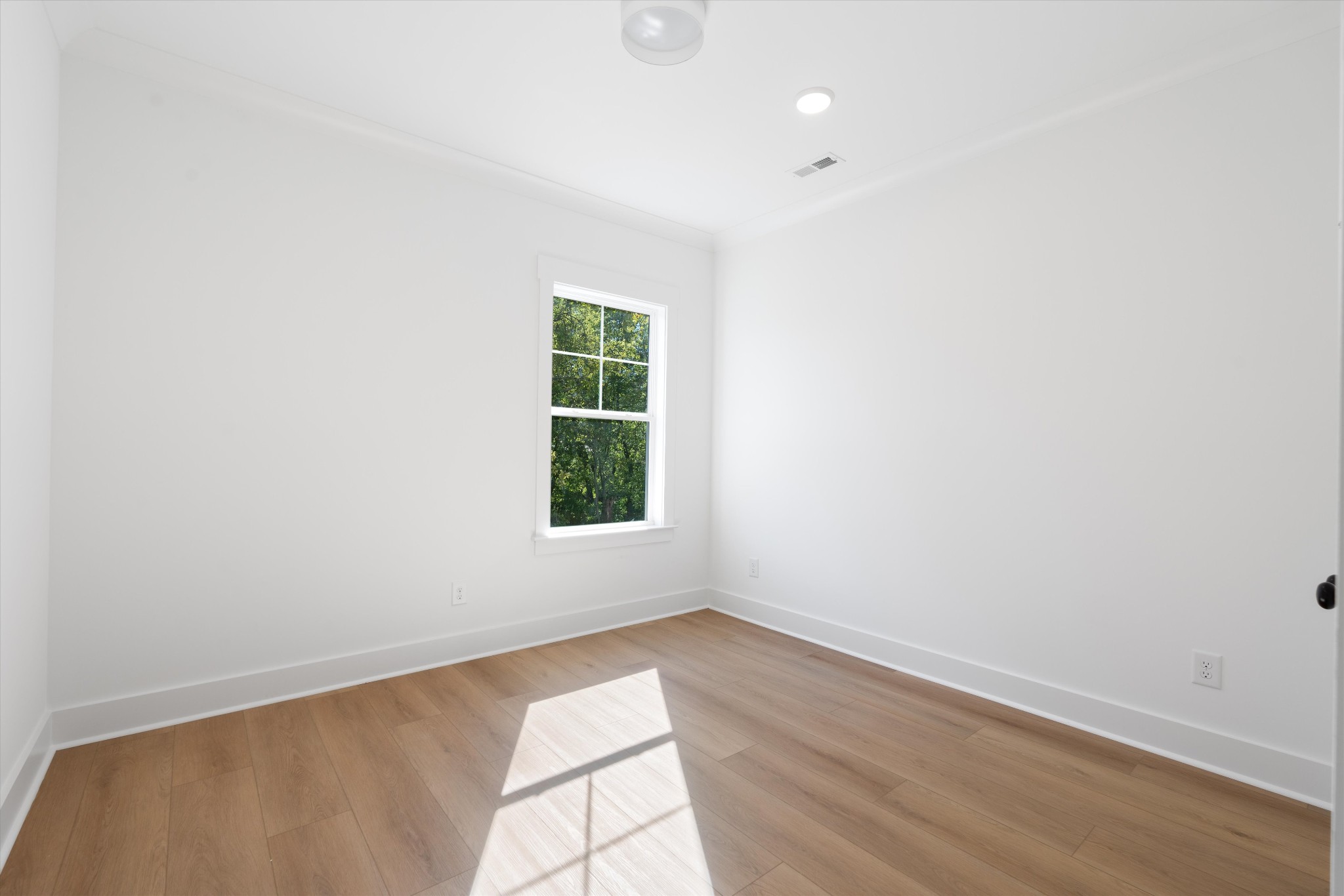 337 Old Shackle Island Rd