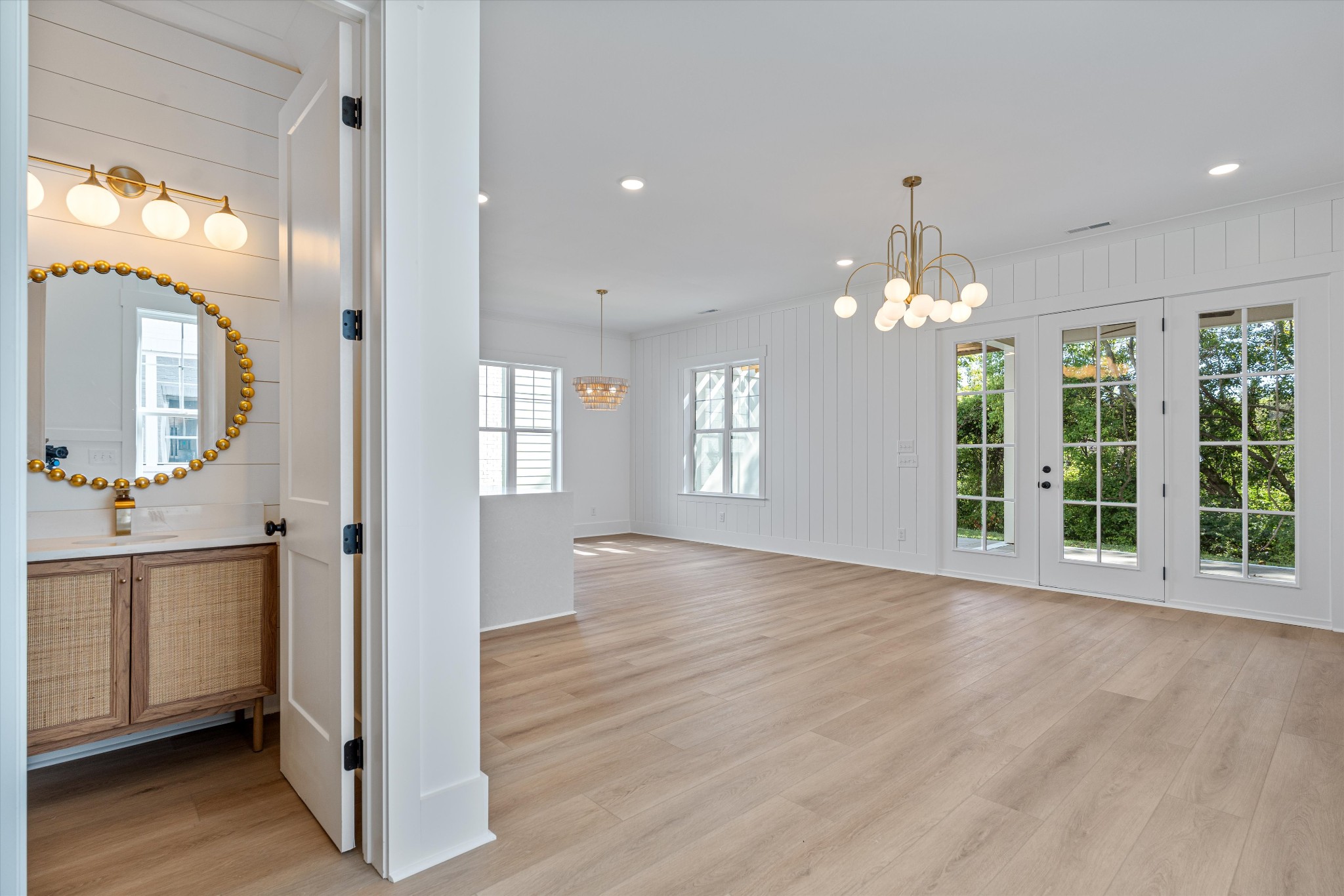 337 Old Shackle Island Rd