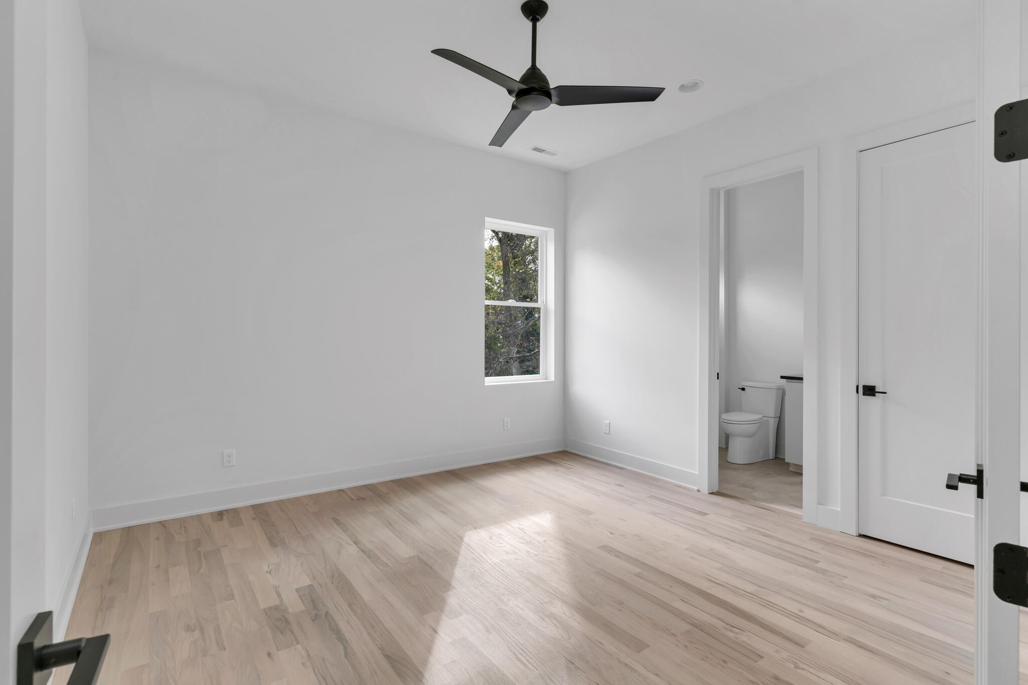 3419B Springbrook Dr