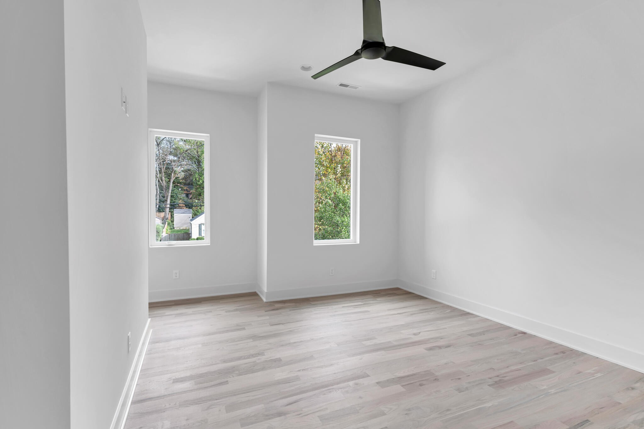 3419B Springbrook Dr