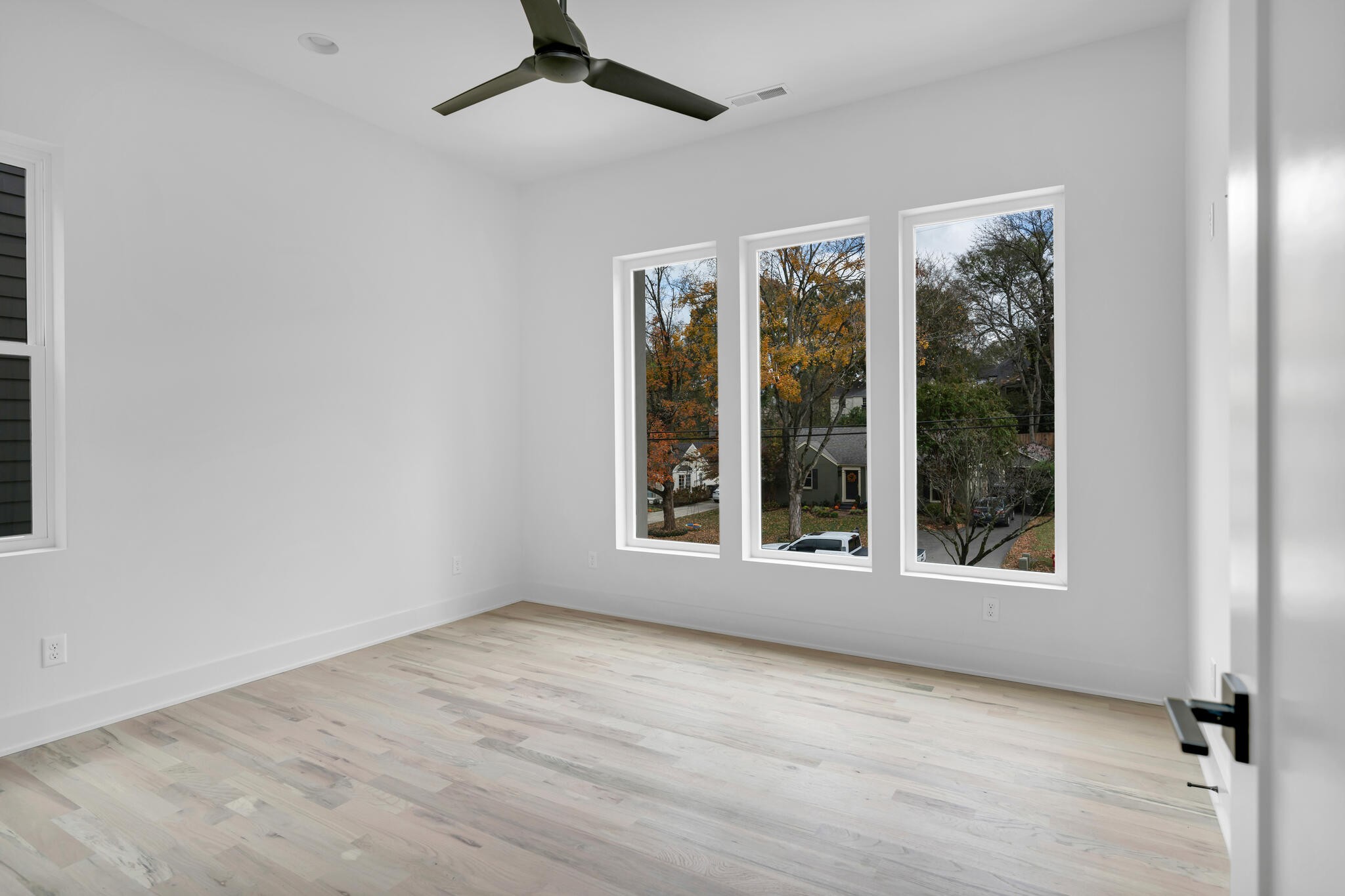 3419B Springbrook Dr