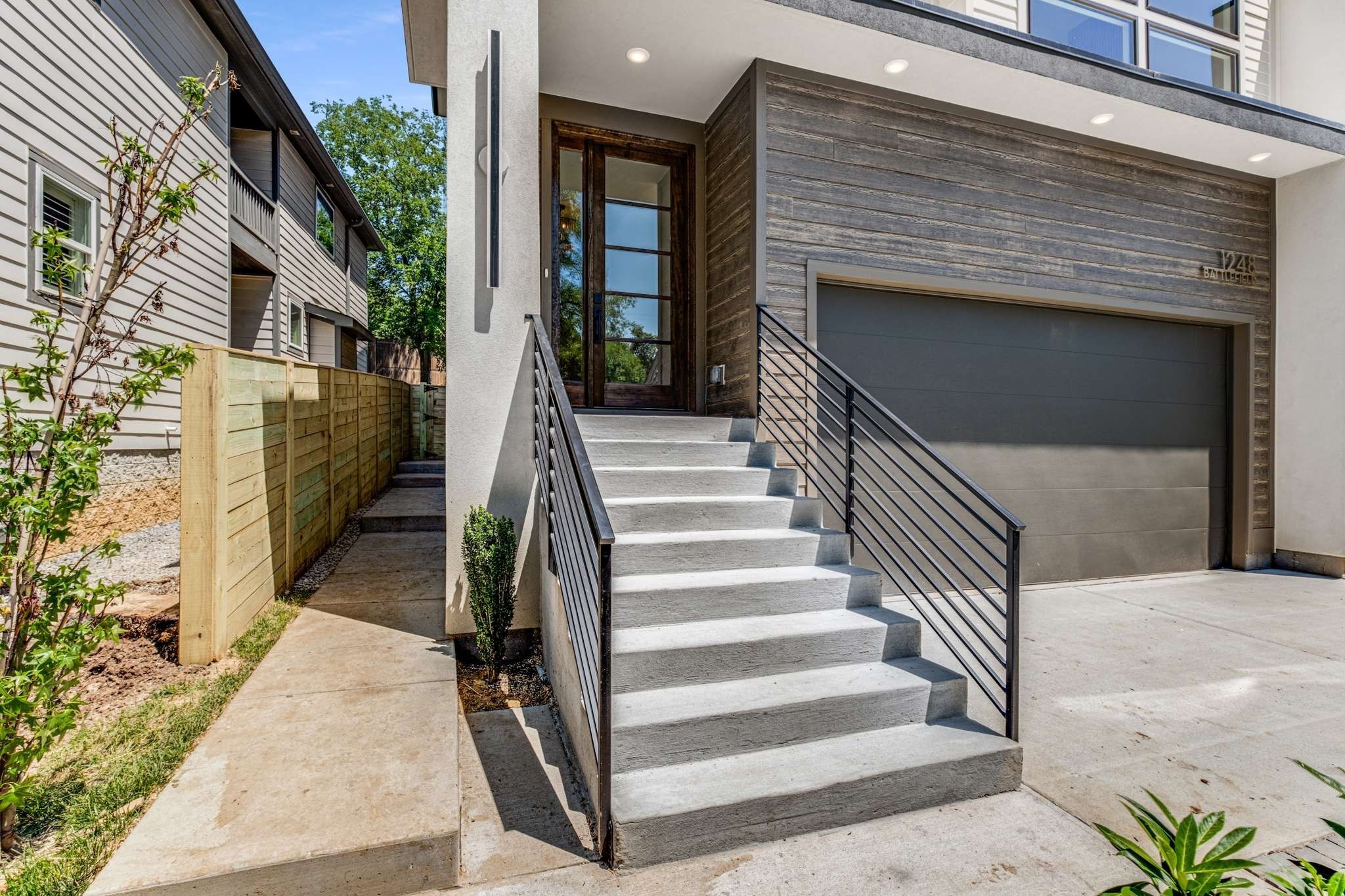 1248 Battlefield Dr