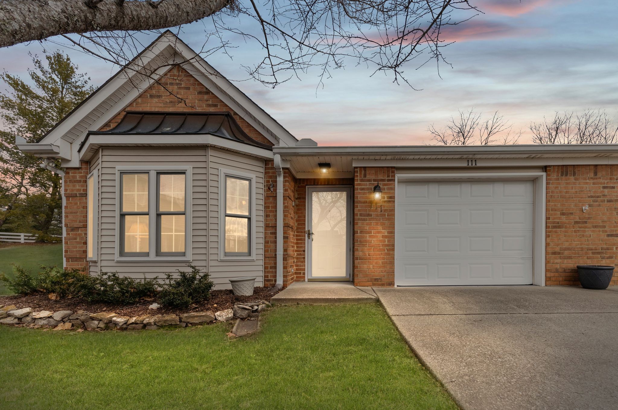 111 Alton Park Ln