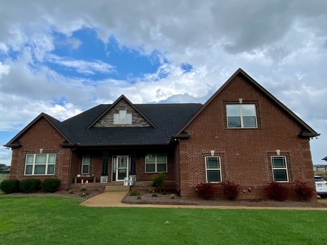 2323 Bluebird Rd