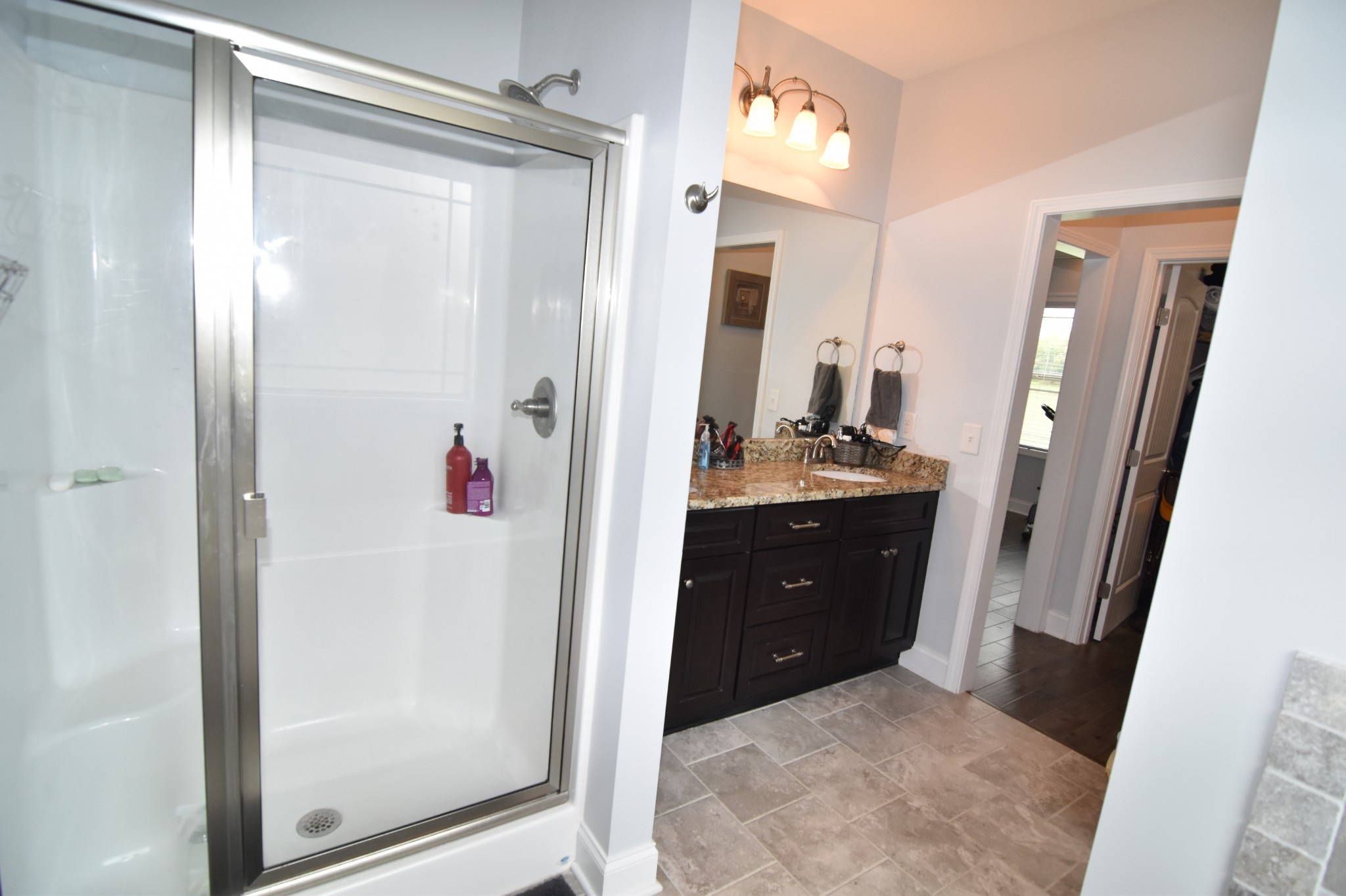 2323 Bluebird Rd