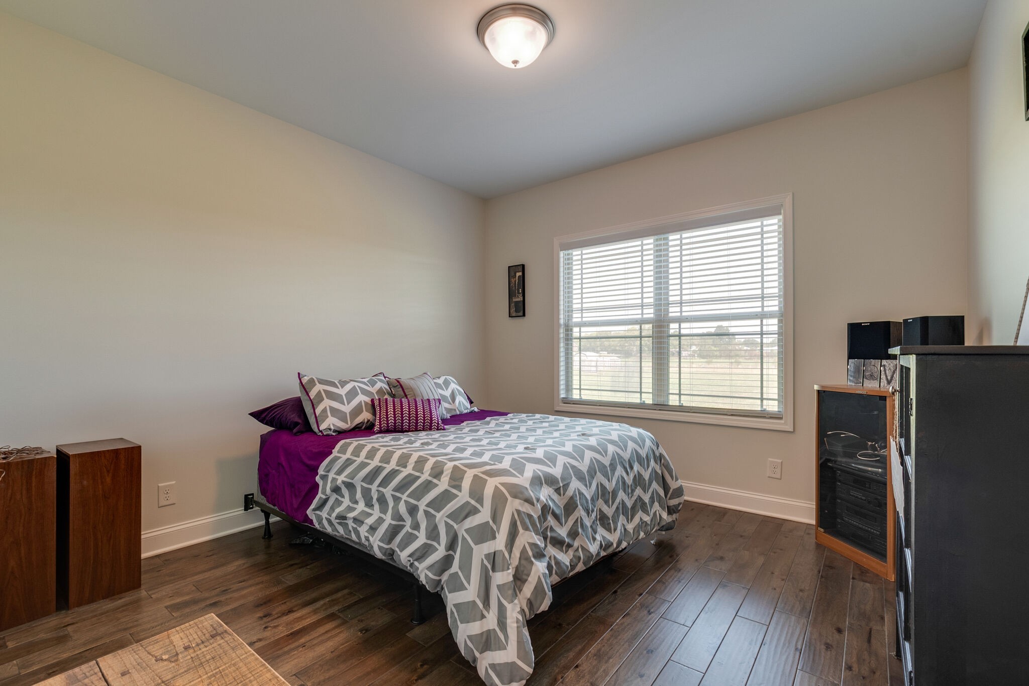 2323 Bluebird Rd