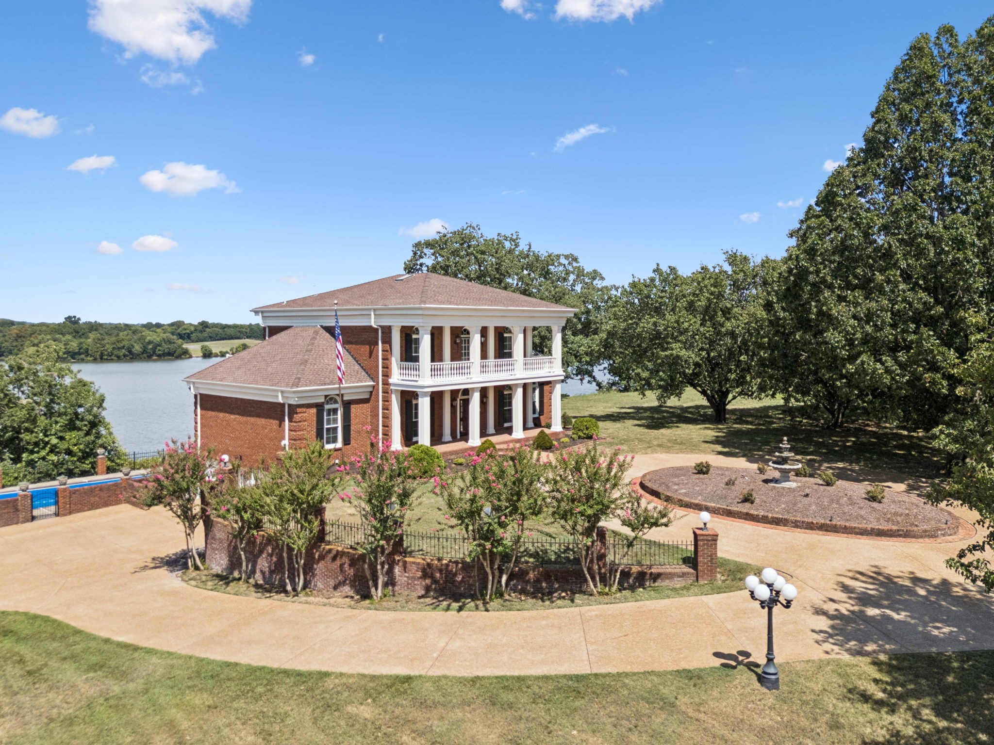 103 Cherry Branch Ln