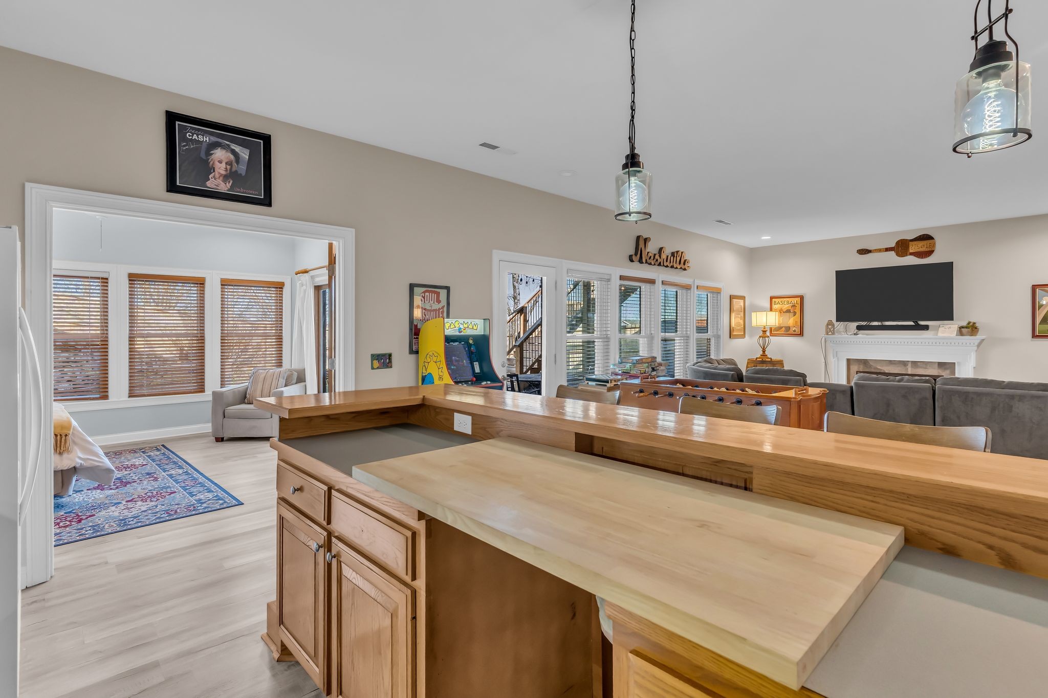 467 Jones Ln