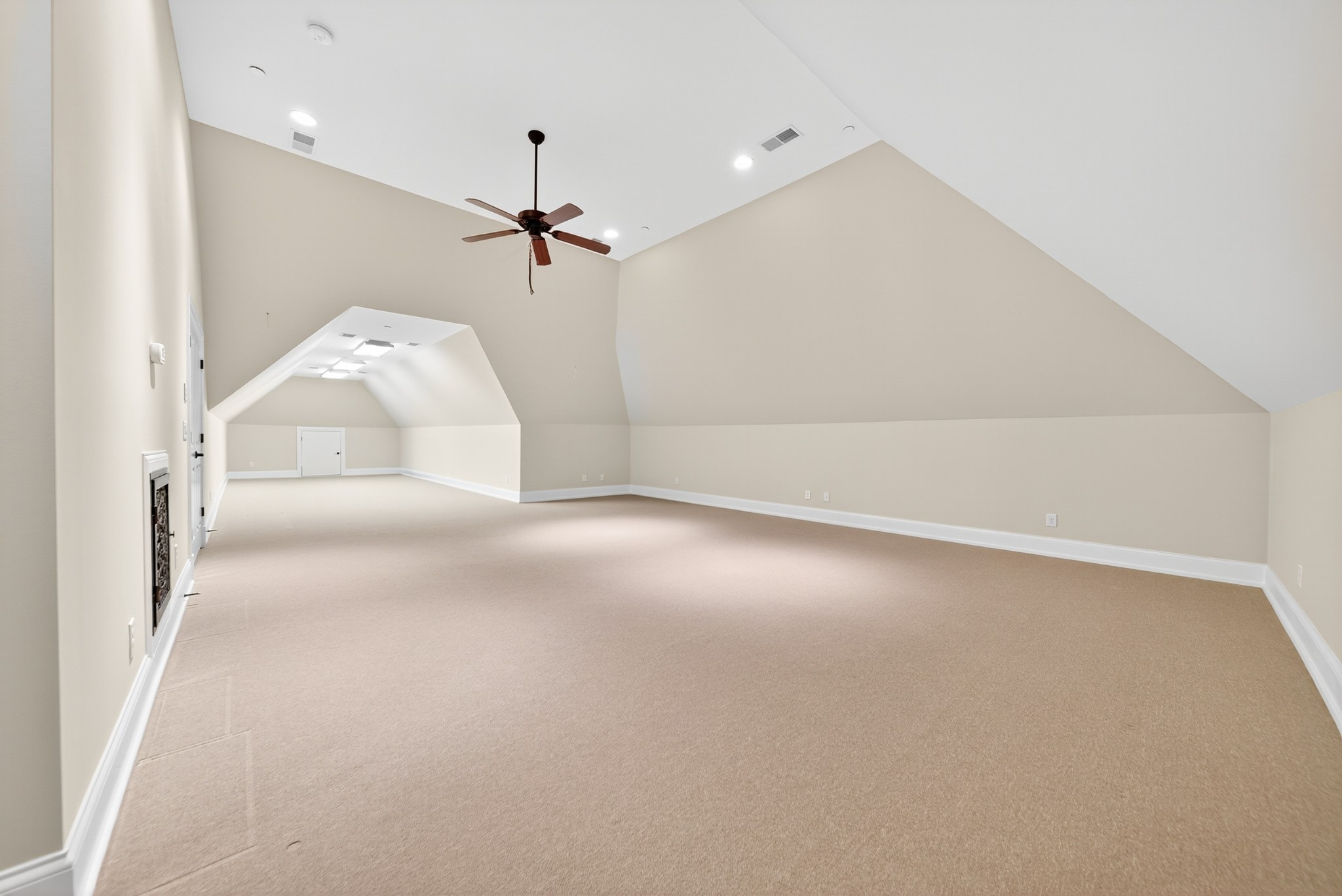 214 Bluegrass Dr