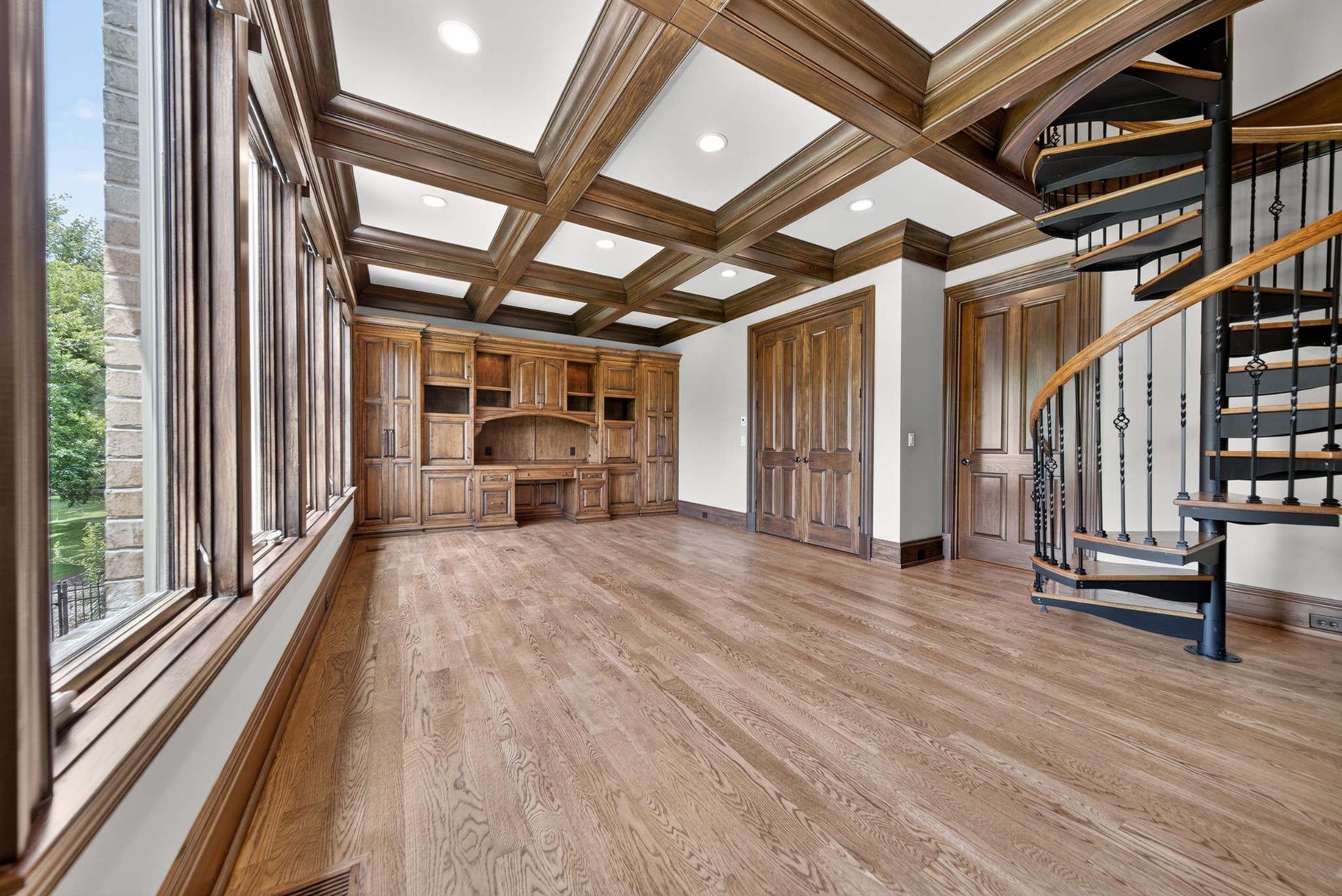 214 Bluegrass Dr